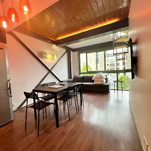 Appartement Pere Lachaise, Parijs