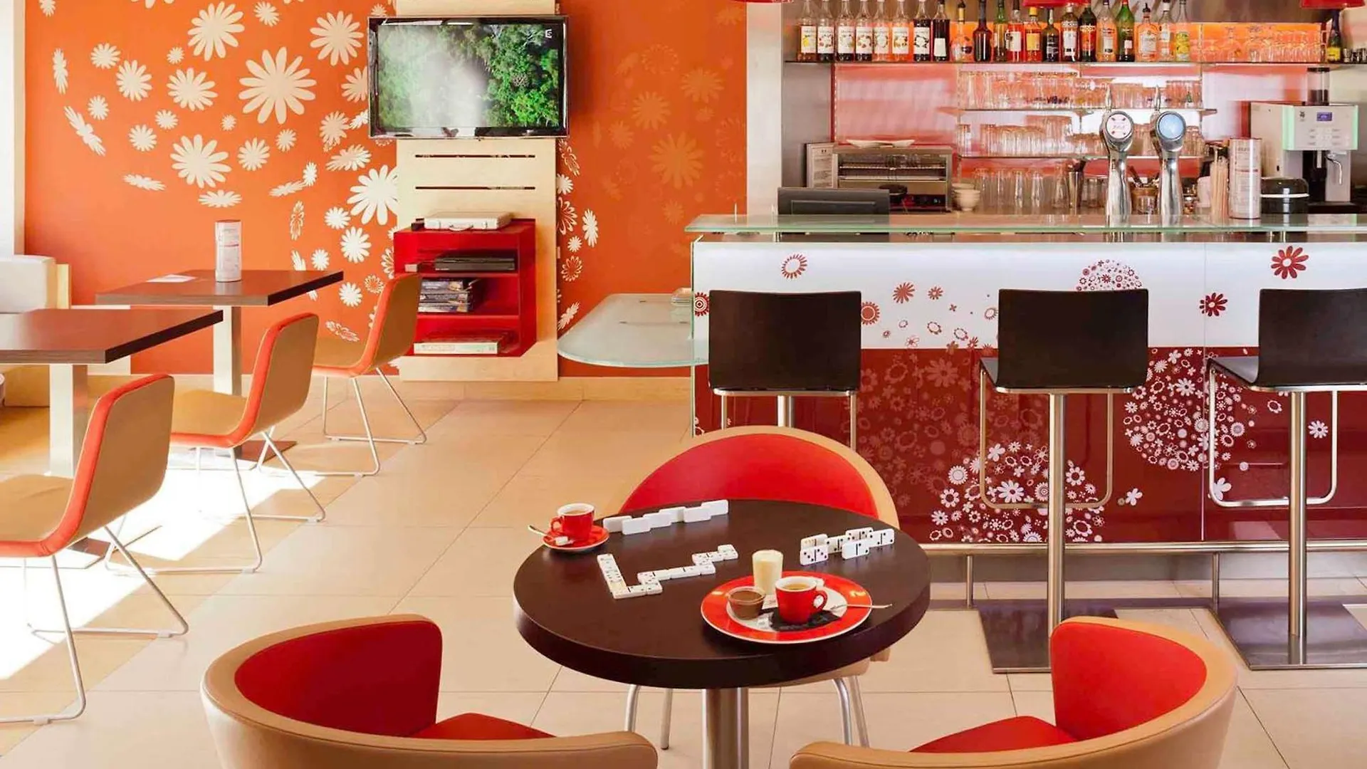 Hotel ibis Paris la Défense Esplanade Courbevoie