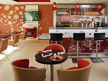 Hotel ibis Paris la Défense Esplanade Courbevoie