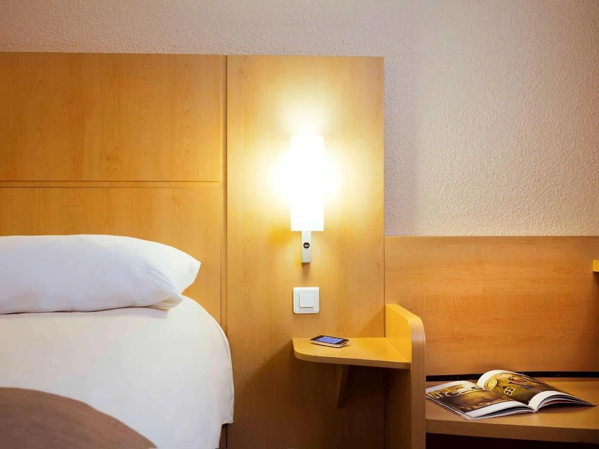 Ibis Paris La Defense Esplanade Hotel Courbevoie
